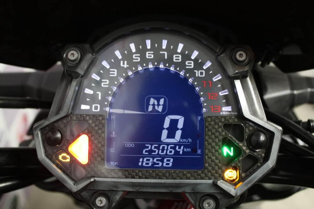 Kawasaki Z 900 (2017 - 18) (2)