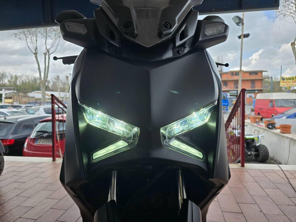 Yamaha X-Max 300 (2021 - 24) (2)