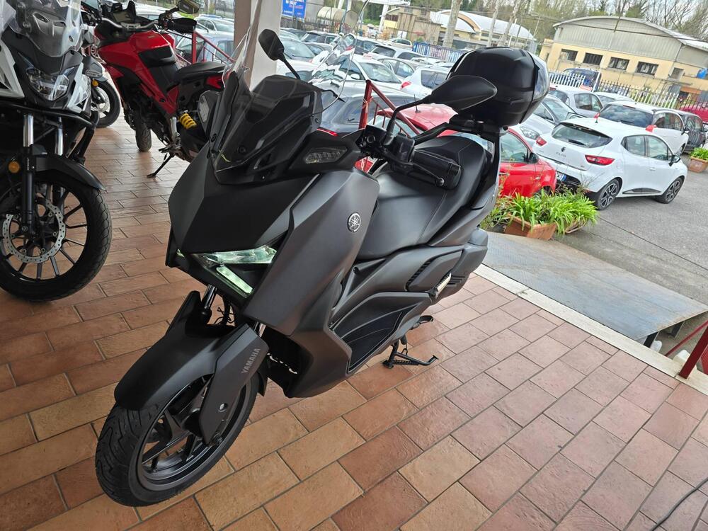 Yamaha X-Max 300 (2021 - 24) (3)