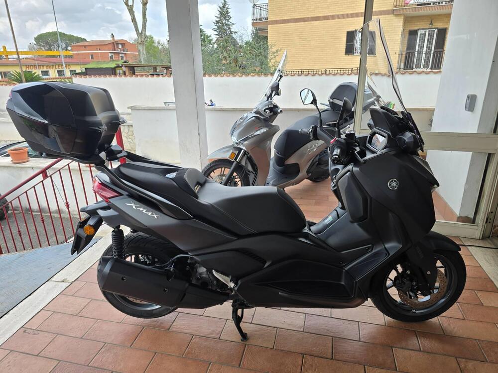 Yamaha X-Max 300 (2021 - 24) (9)