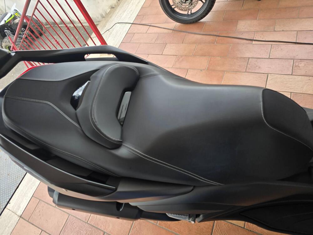 Yamaha X-Max 300 (2021 - 24) (13)