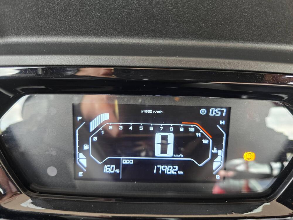 Yamaha X-Max 300 (2021 - 24) (16)