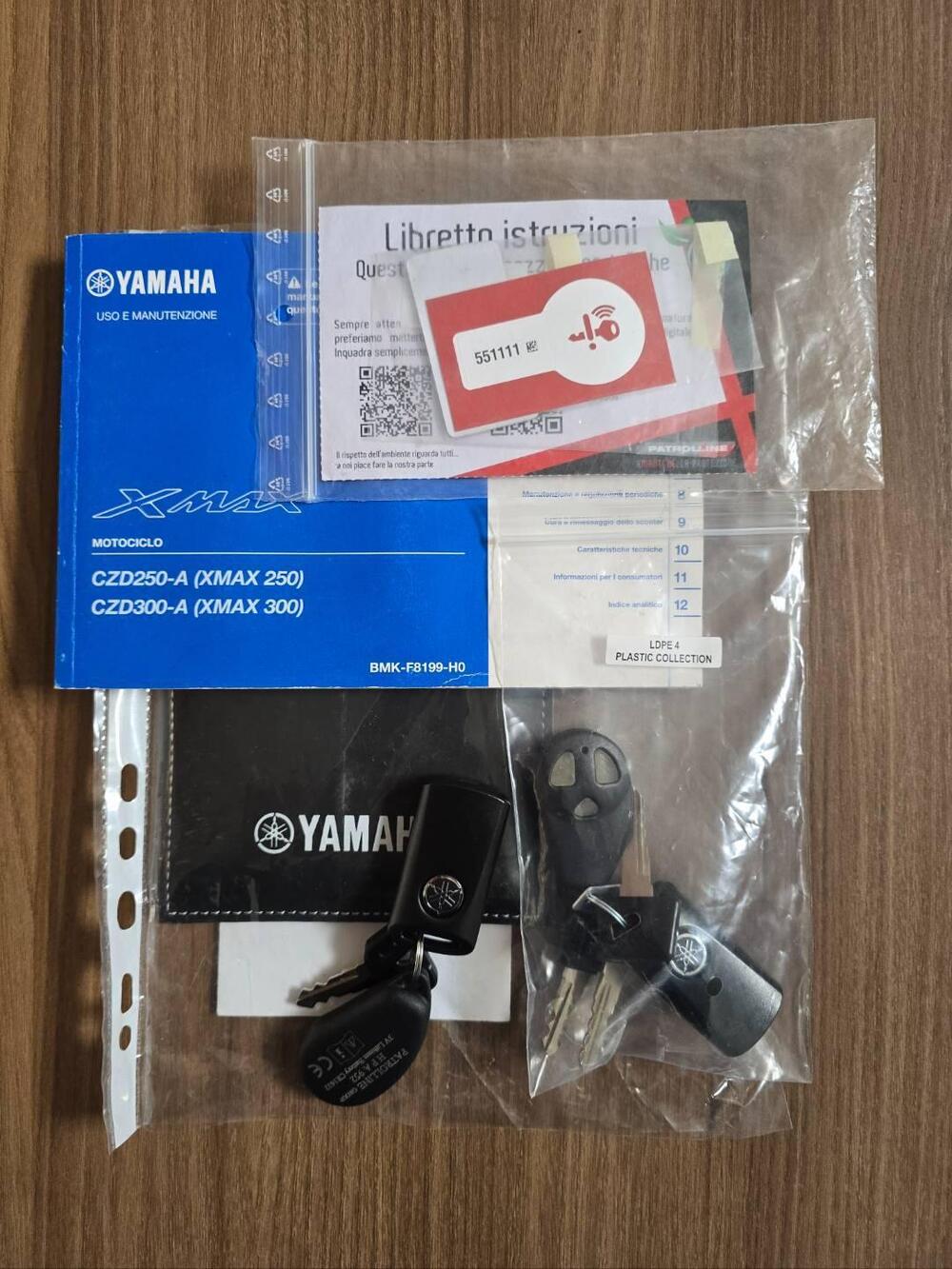 Yamaha X-Max 300 (2021 - 24) (14)