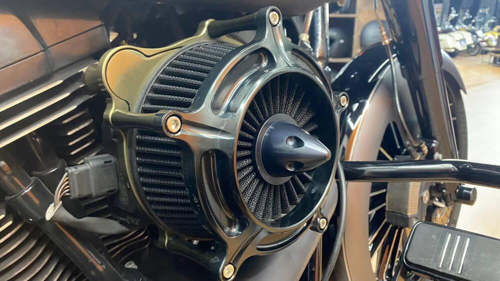 Harley-Davidson 1584 Road King Classic (2007 - 10) - FLHRC (16)