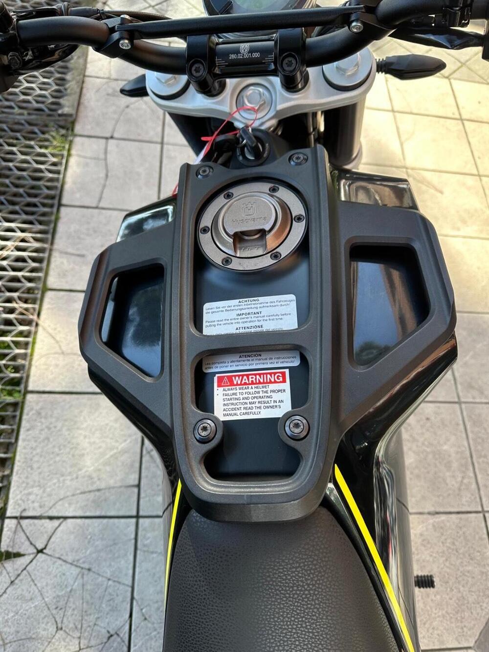 Husqvarna Svartpilen 401 (2018 - 19) (6)