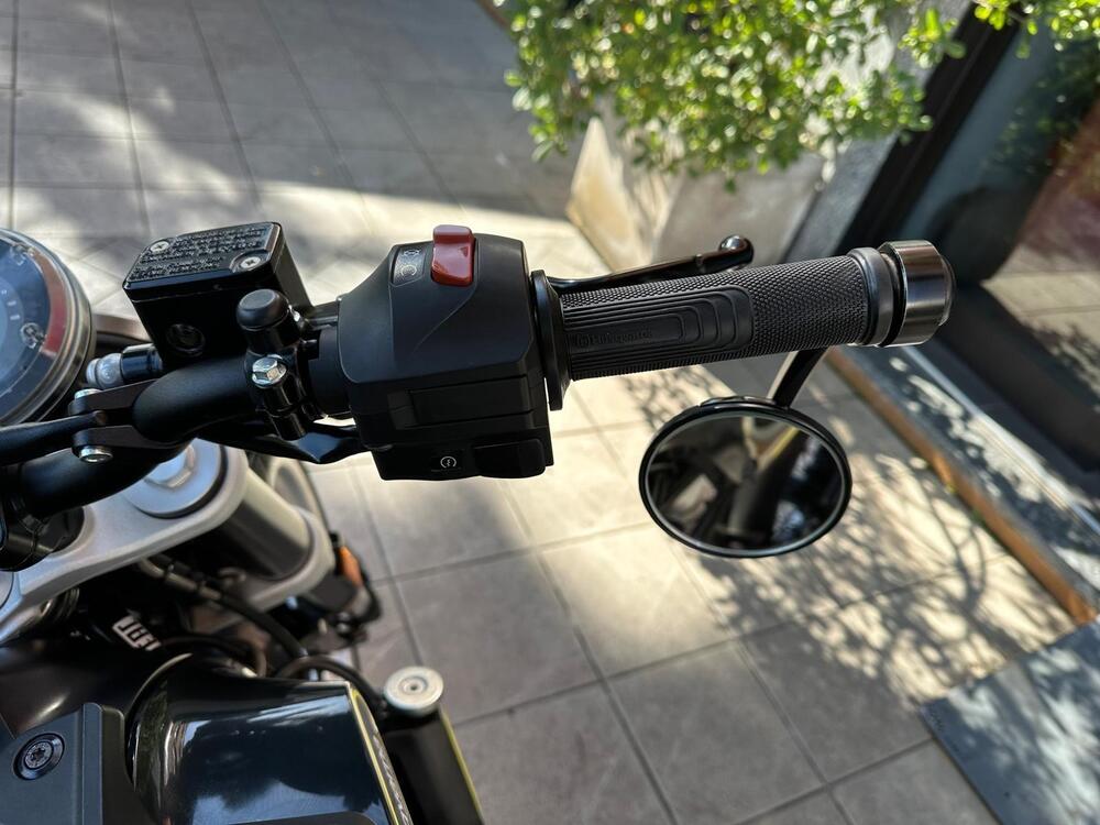 Husqvarna Svartpilen 401 (2018 - 19) (15)