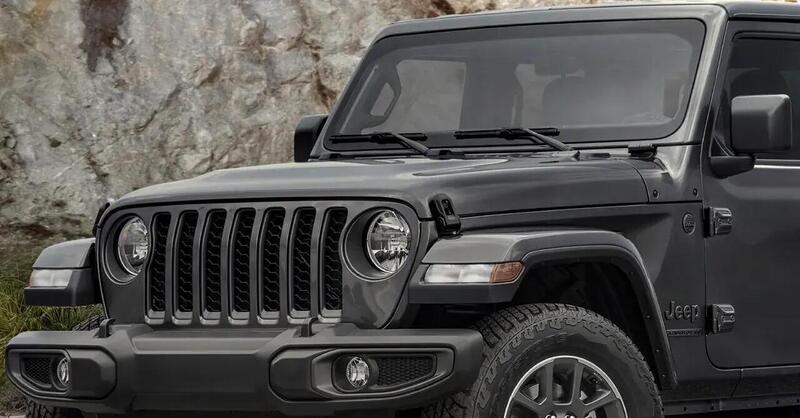 Jeep: la Wrangler e la Gladiator avranno il super parabrezza, come uno smartphone