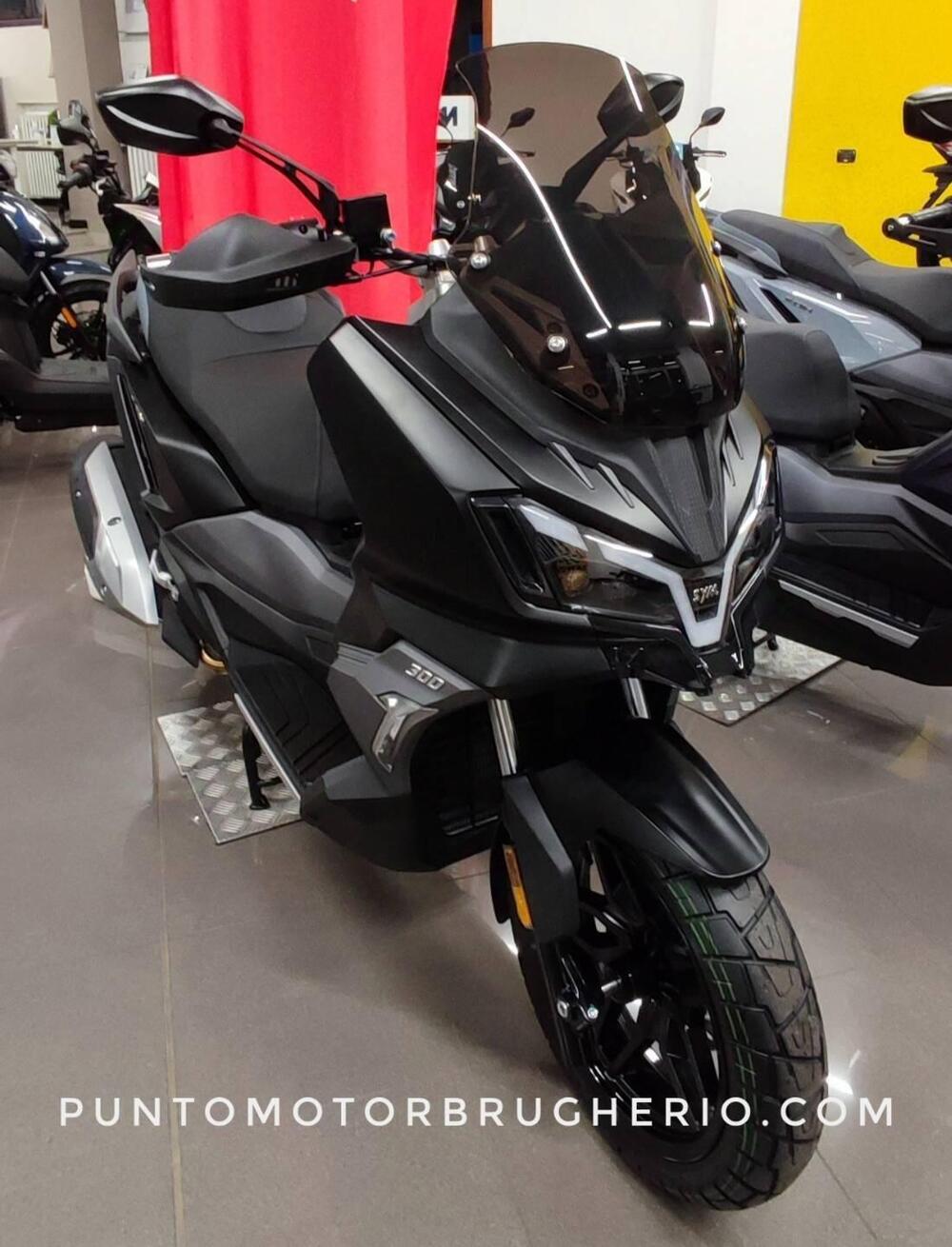 Sym ADX 300 (2024 - 25) (2)