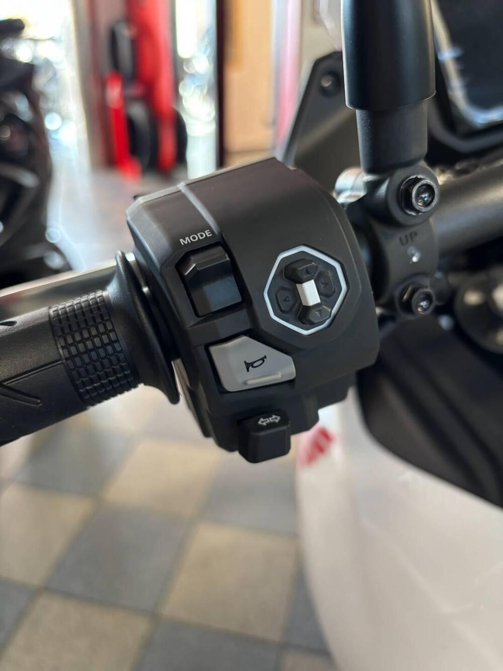 Honda Transalp XL750 (2025) (8)