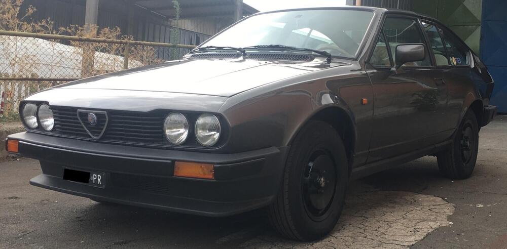 Alfa Romeo gtv d'epoca a Roma (2)