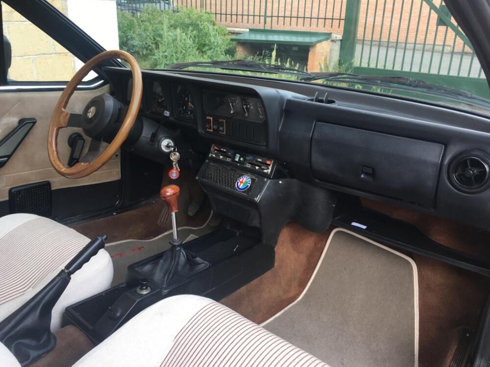 Alfa Romeo gtv d'epoca a Roma (7)