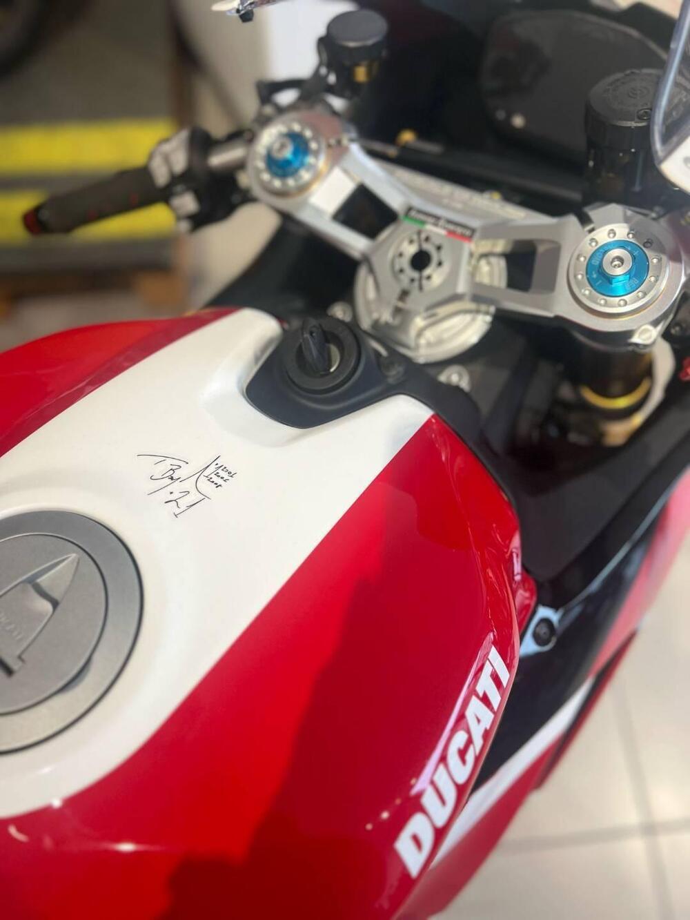 Ducati Panigale V2 Bayliss 1st Championship 20th Anniversary (2021 - 24) (4)