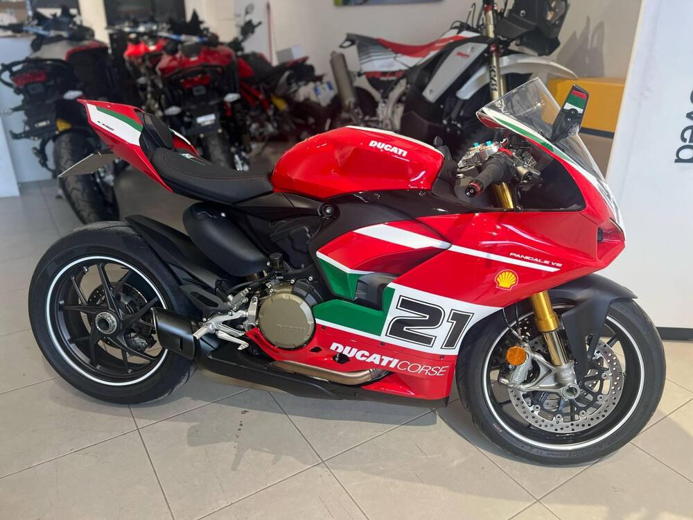 Ducati Panigale V2 Bayliss 1st Championship 20th Anniversary (2021 - 24) (2)