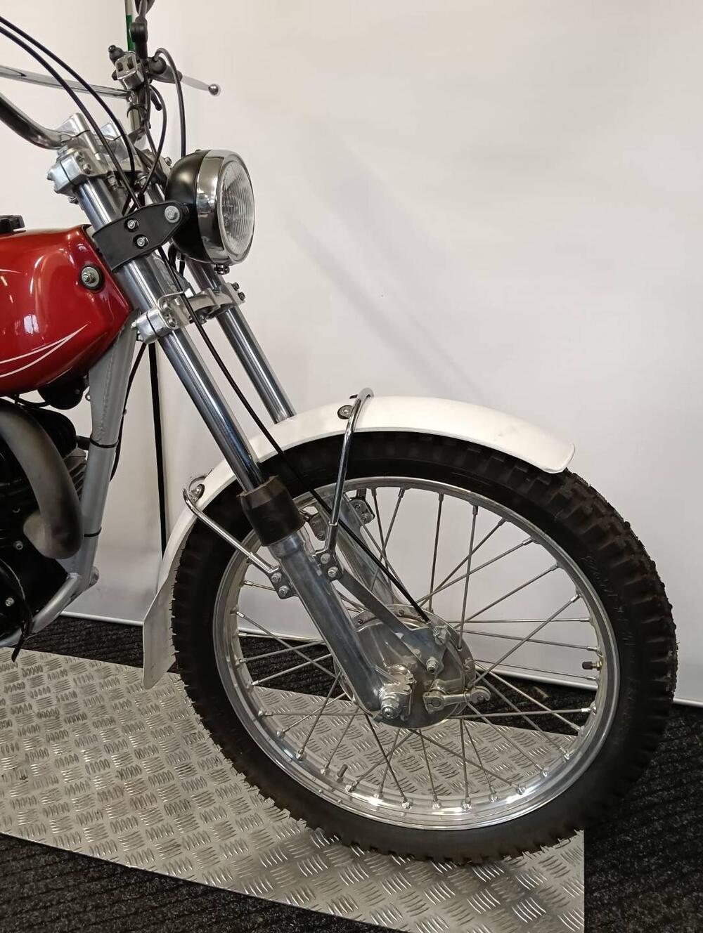 Bultaco ALPINA 350  (9)