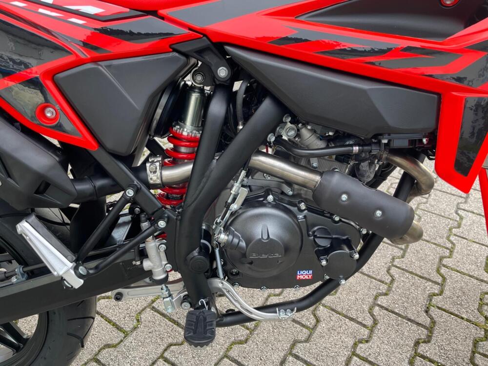 Betamotor RR 125 4T Motard T (2023 - 24) (7)