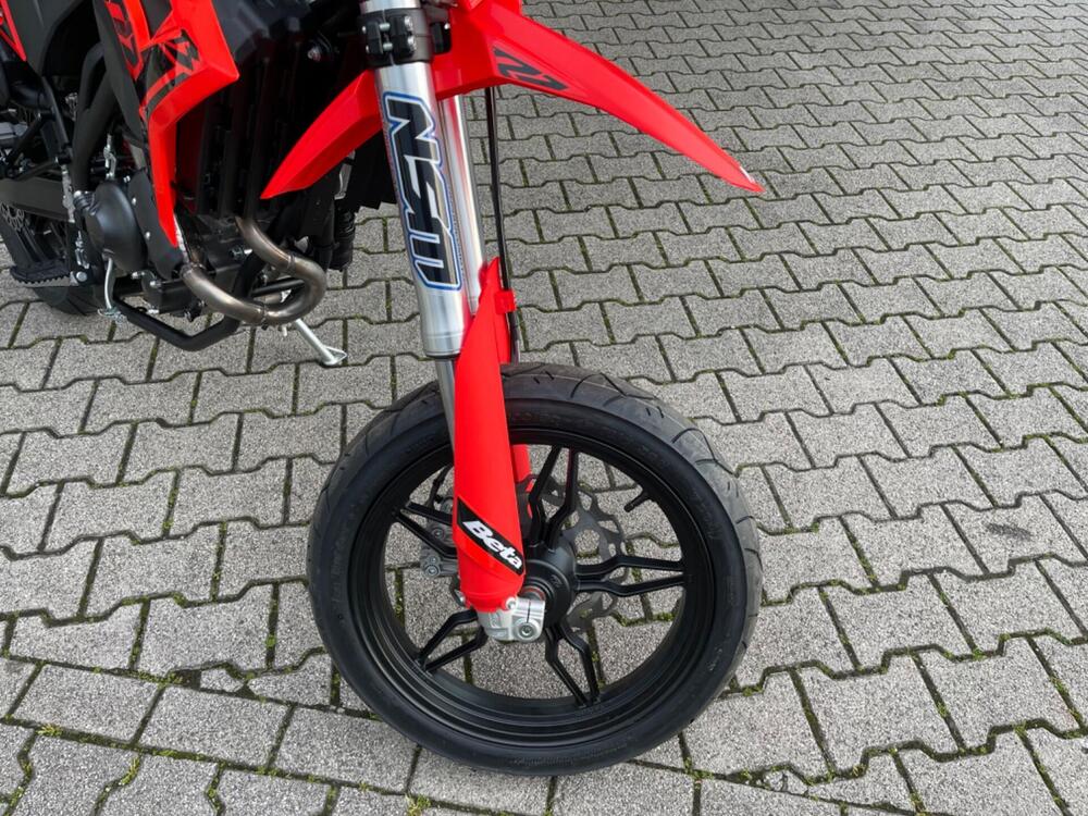 Betamotor RR 125 4T Motard T (2023 - 24) (8)