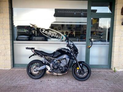 Yamaha MT-09 (2021 - 23) usata