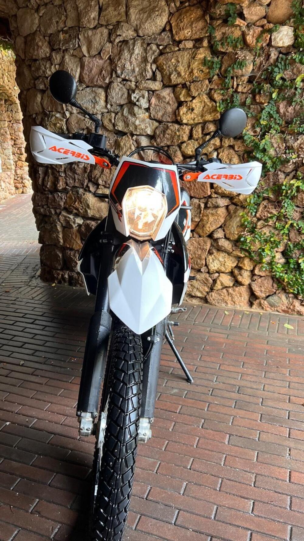 KTM 690 Enduro R (2012 - 17) (3)