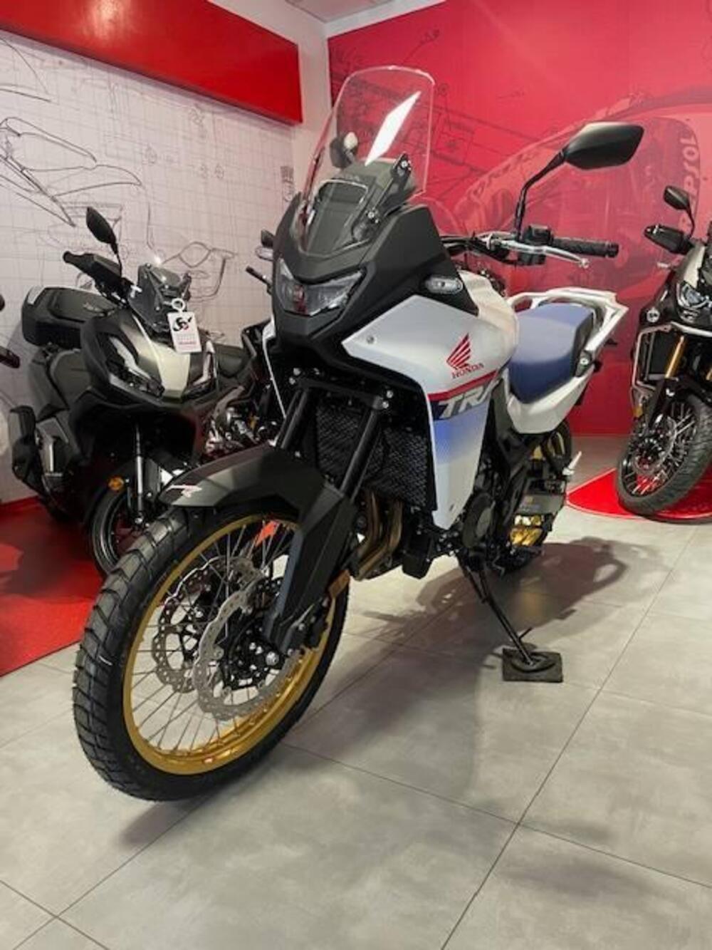 Honda Transalp XL750 (2025) (2)