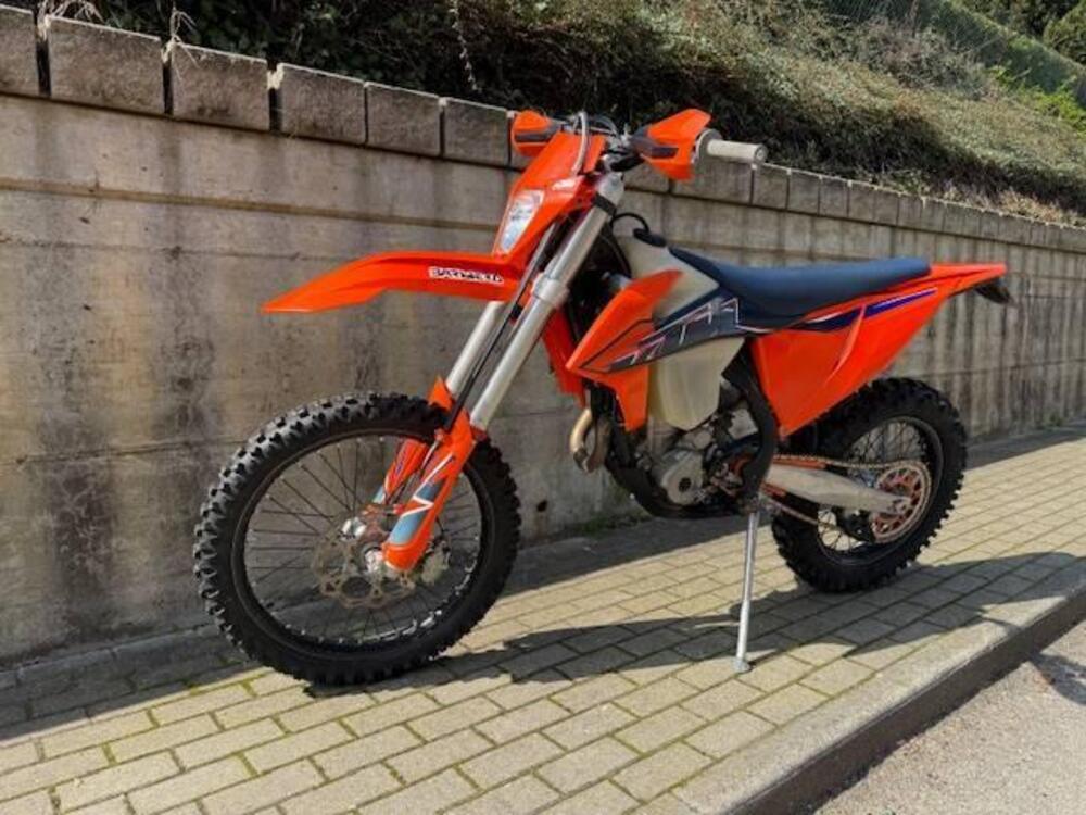 KTM 250 EXC-F (2022) (4)