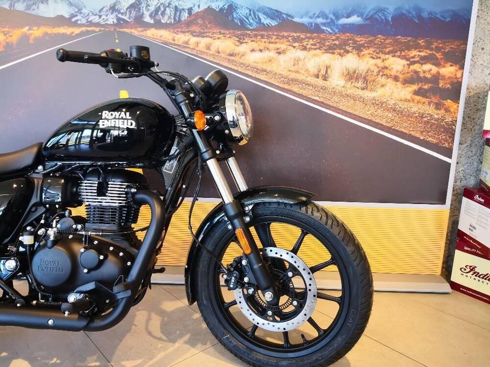 Royal Enfield Meteor 350 Fireball (2021 - 26) (4)