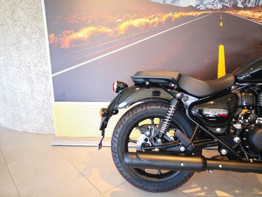 Royal Enfield Meteor 350 Fireball (2021 - 26) (5)