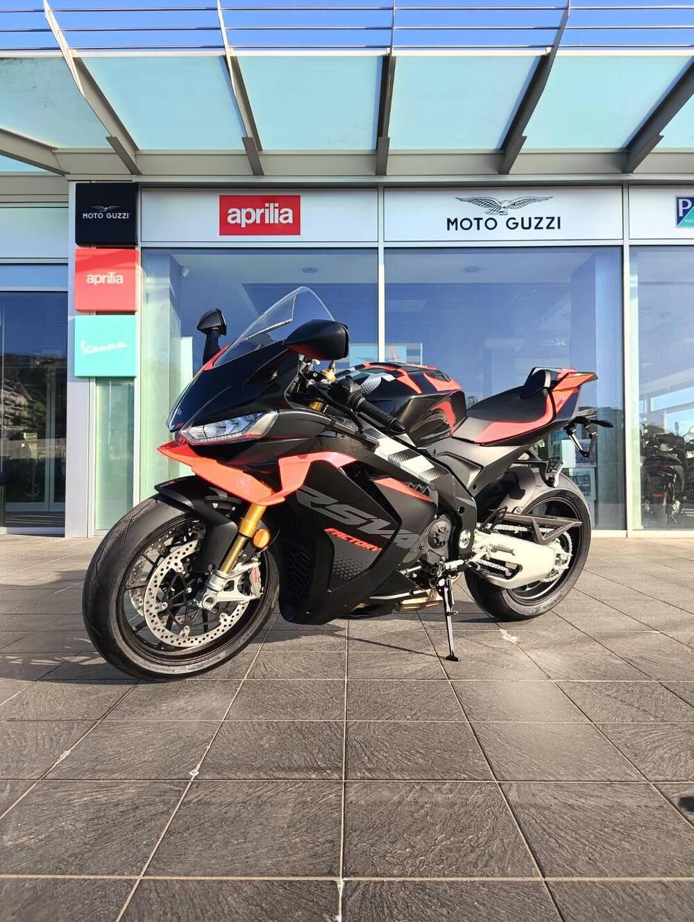 Aprilia RSV4 1100 Factory (2025) (5)