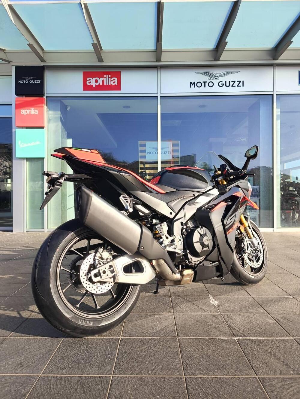 Aprilia RSV4 1100 Factory (2025) (6)