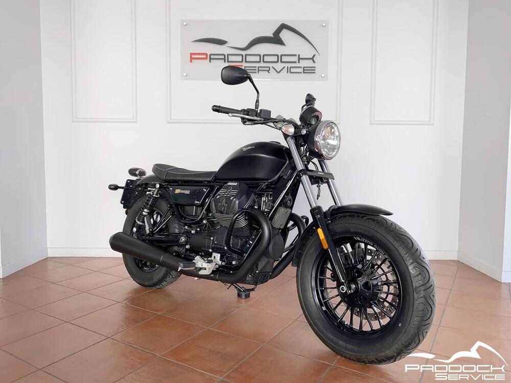 Moto Guzzi V9 Bobber (2016 - 18) (2)