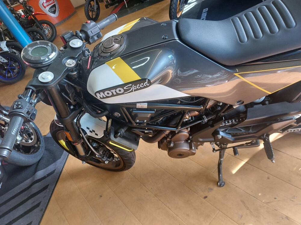 Husqvarna Vitpilen 401 (2018 - 19) (4)