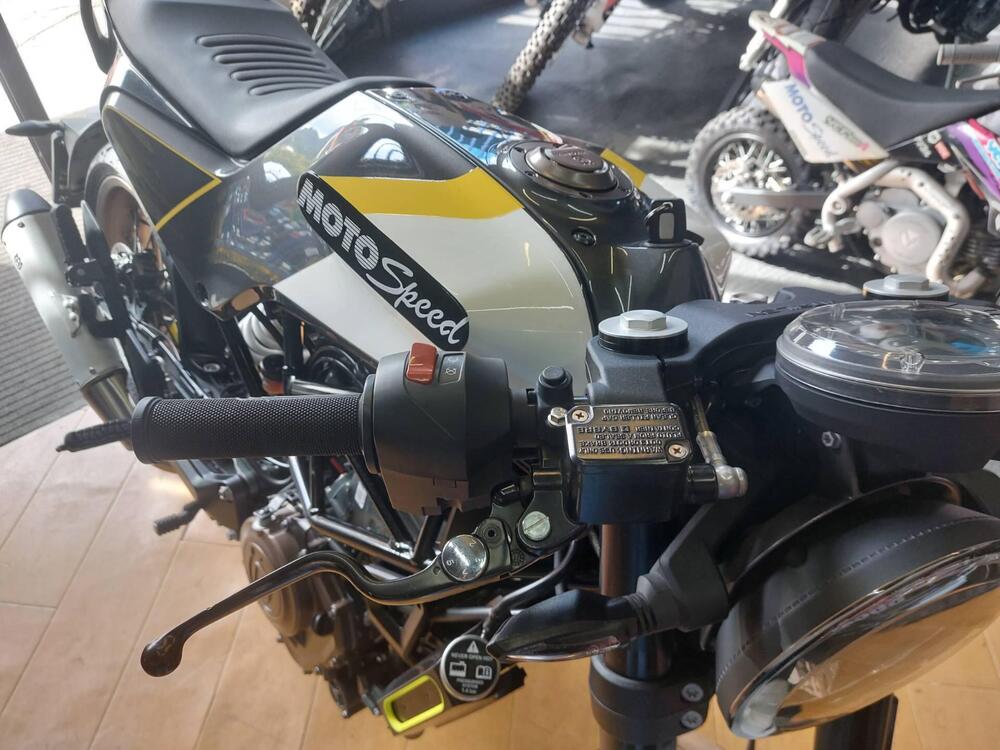 Husqvarna Vitpilen 401 (2018 - 19) (3)