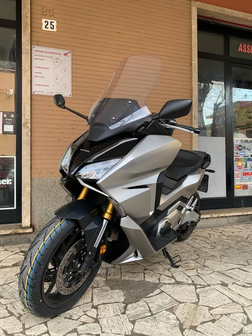 Honda Forza 750 DCT (2021 - 24) (4)