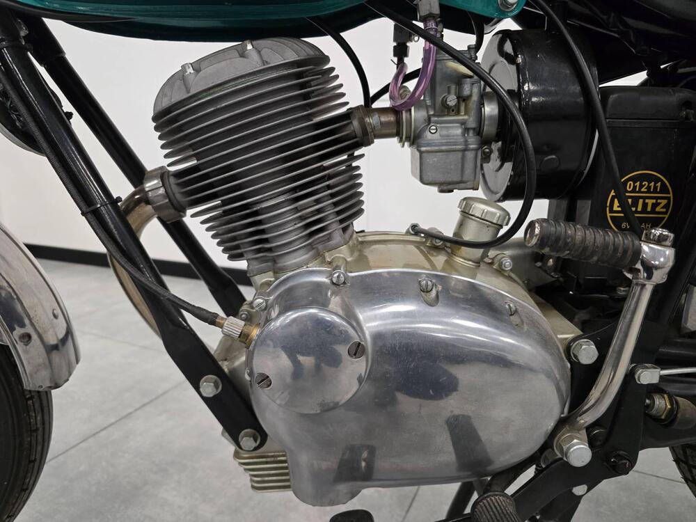 Gilera 124 5 v special (8)