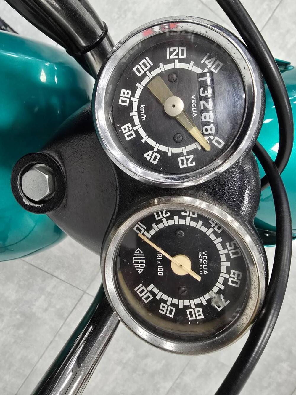 Gilera 124 5 v special (5)