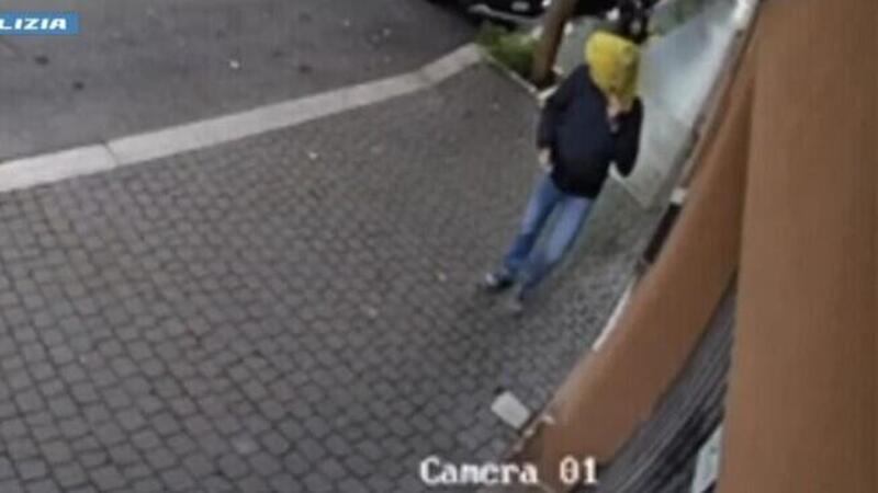 Stuccoman: cosa fare con l&#039;auto se il vicino di casa &egrave; molesto? 