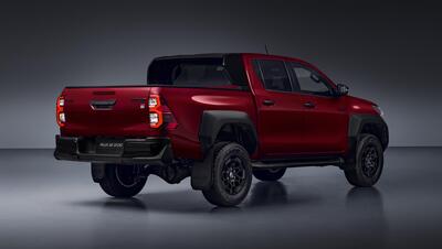 Toyota Hilux GR Sport, il pick-up extralarge costa 51.800 euro [VIDEO]