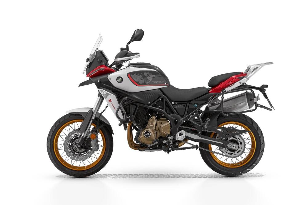 QJ Motor SRT 700 SX (2025) (9)