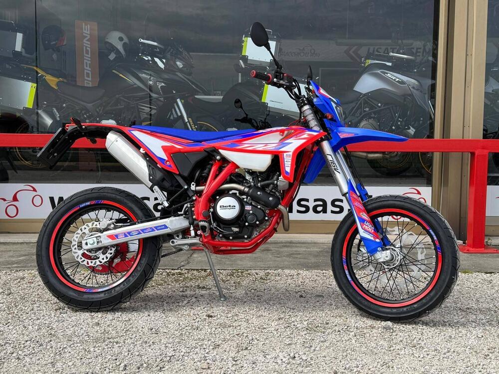 Betamotor RR 125 4T Motard R (2023 - 24) (3)