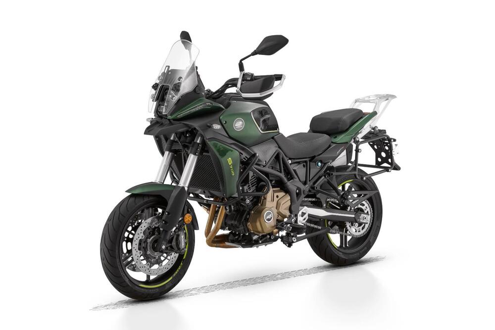 QJ Motor SRT 700 S (2025)