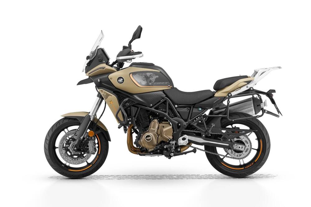 QJ Motor SRT 700 S (2025) (8)