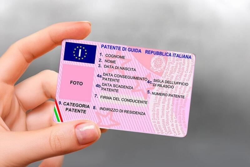Cambia le legge per le patenti, novit&agrave; e rinnovo ogni 15 anni 