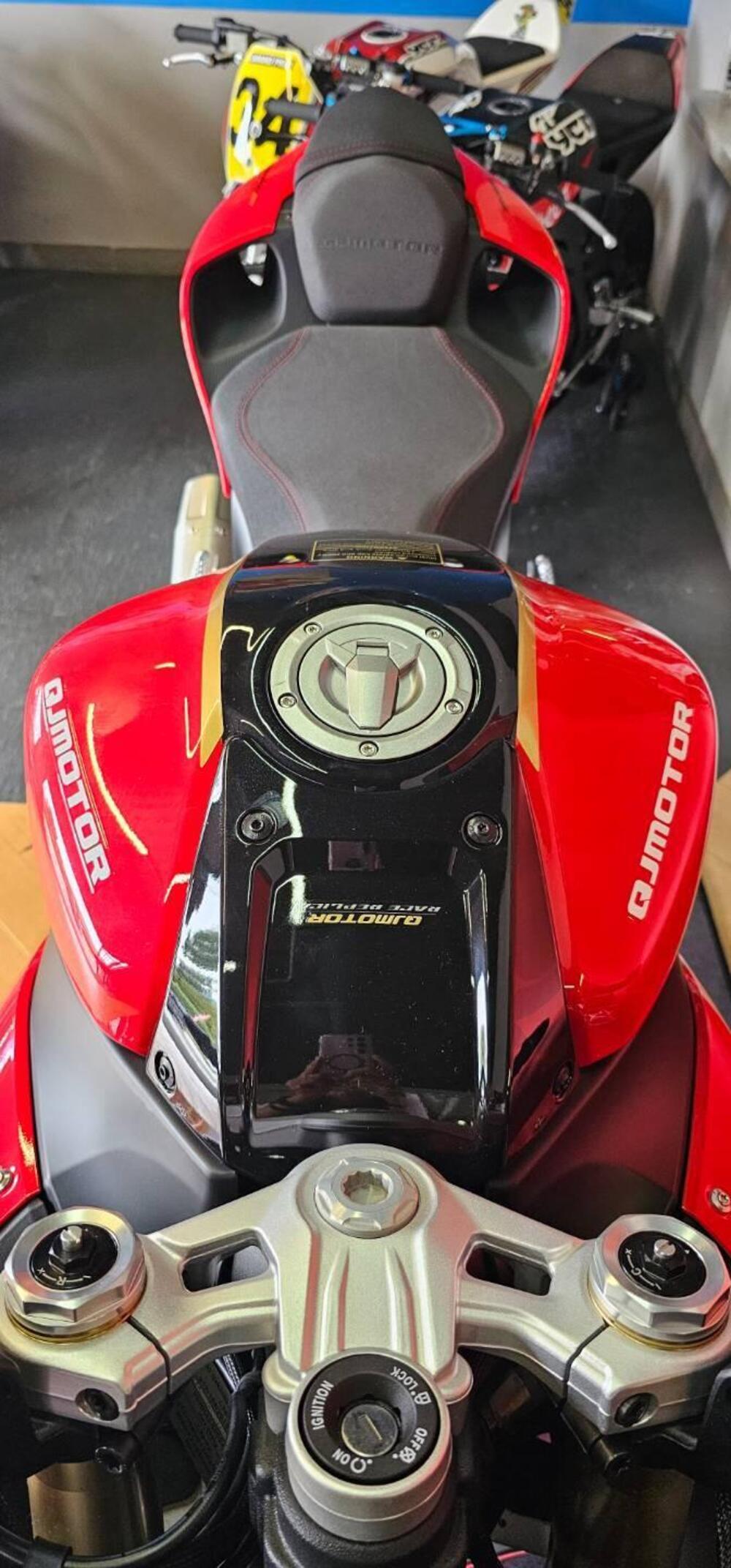 QJ Motor SRK 800 RR (2024) (4)