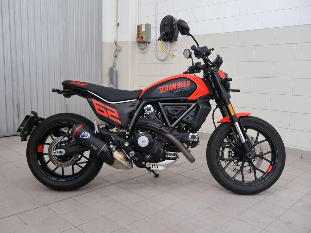 Ducati Scrambler 800 Full Throttle (2025) (3)