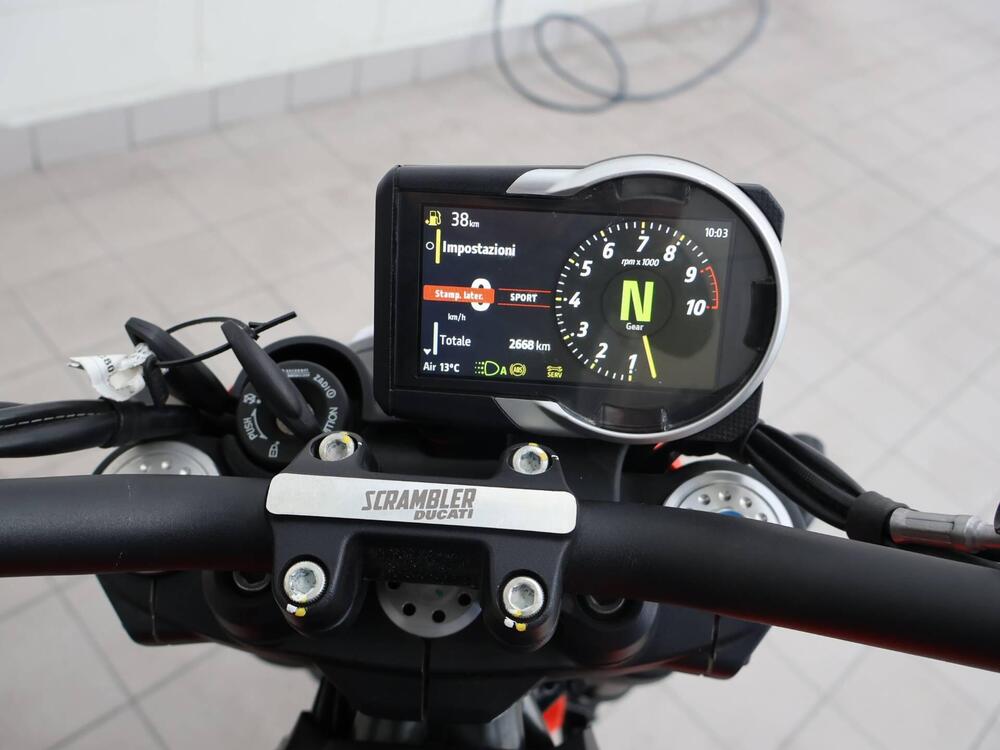 Ducati Scrambler 800 Full Throttle (2025) (5)
