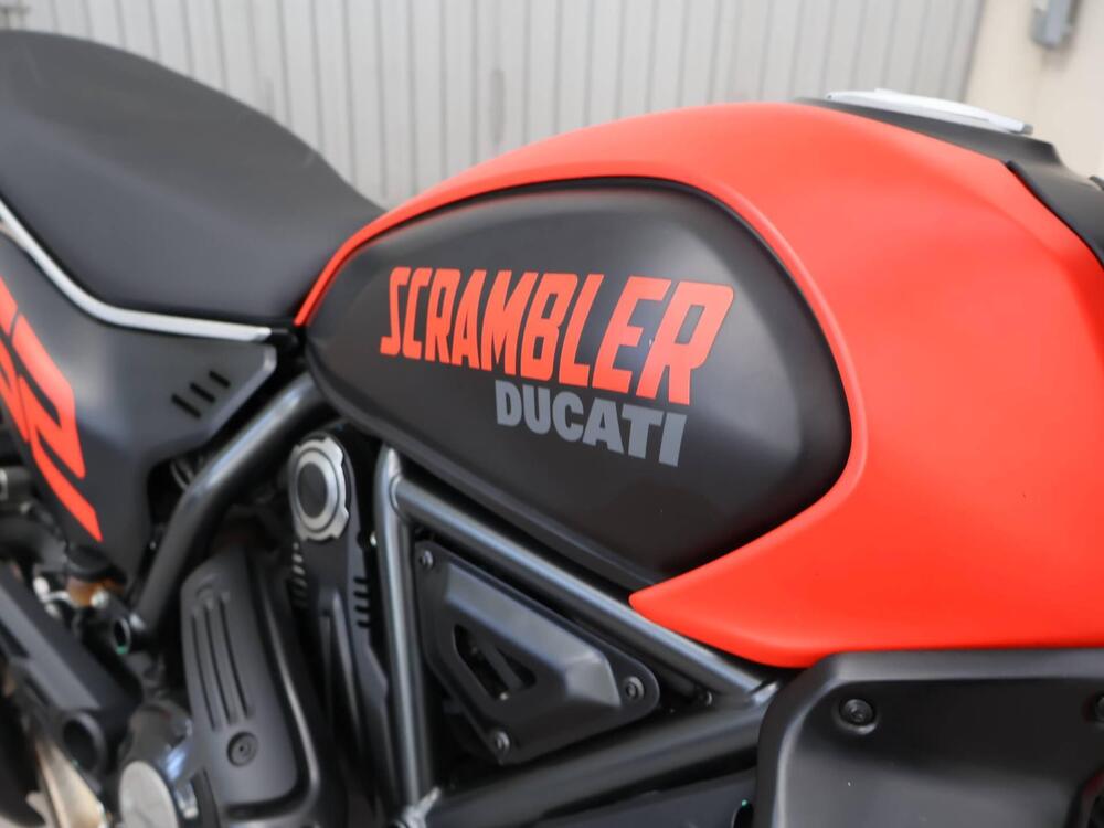 Ducati Scrambler 800 Full Throttle (2025) (7)