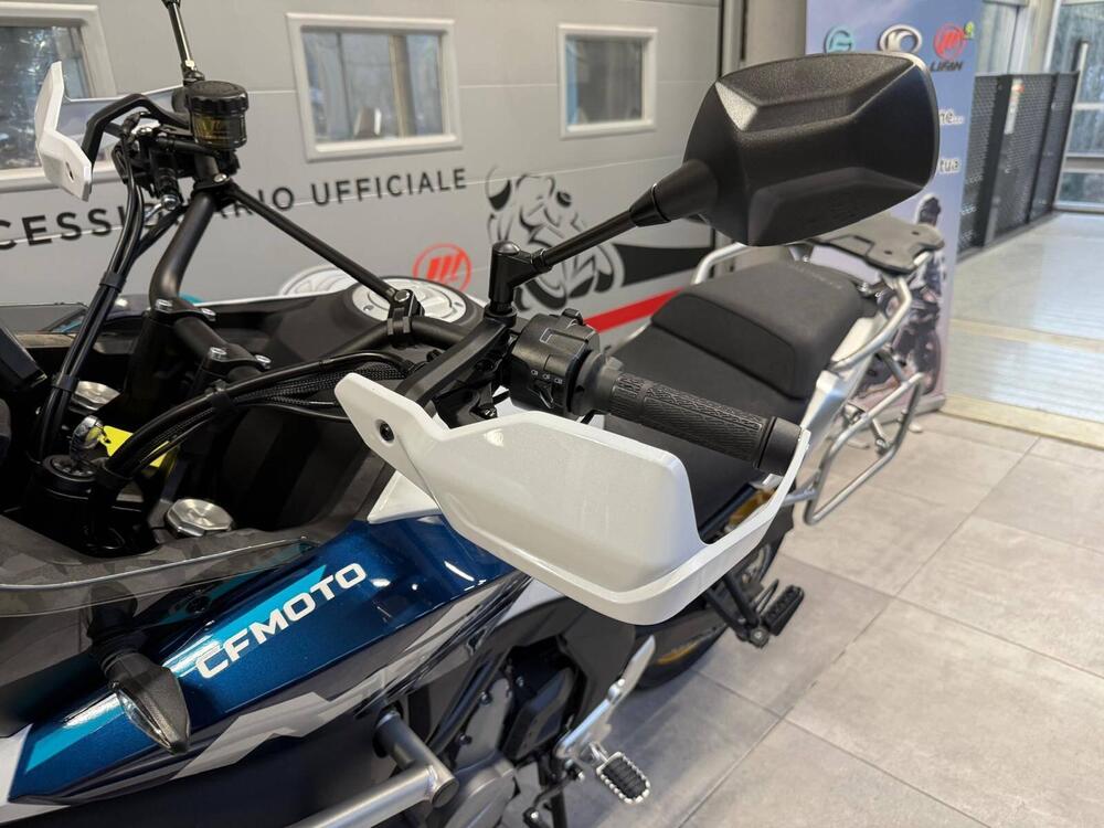 CFMOTO 700MT Adventure (2025 - 26) (14)