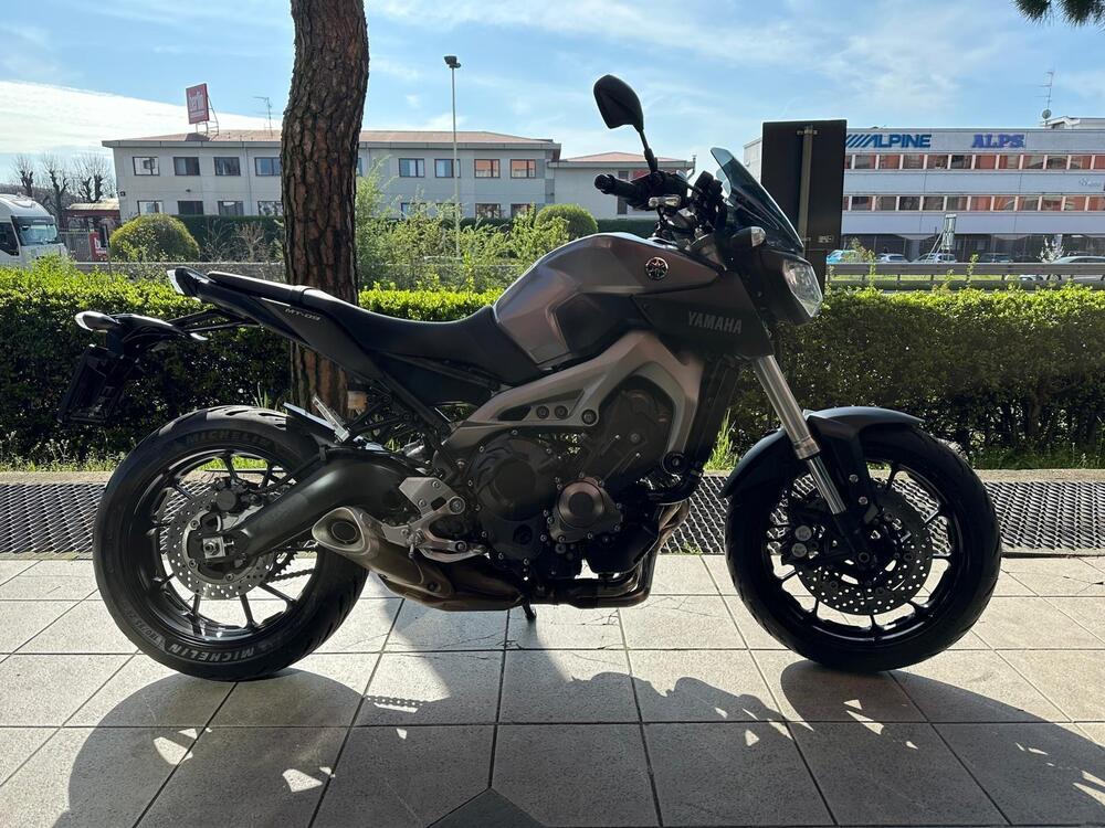 Yamaha MT-09 (2013 - 15) (2)