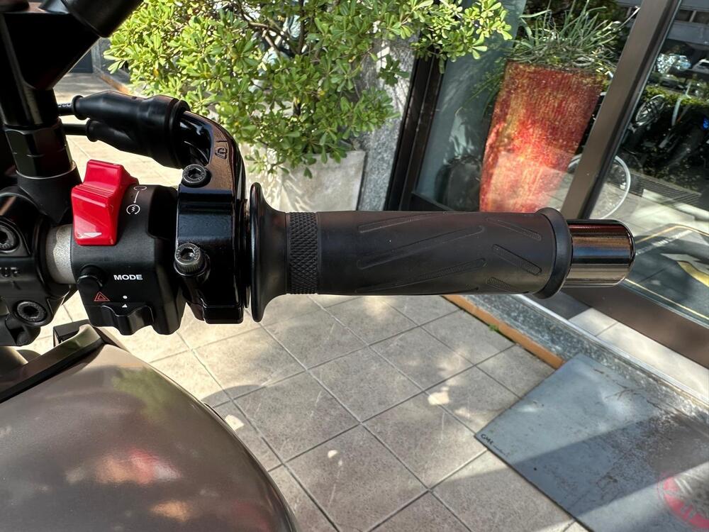 Yamaha MT-09 (2013 - 15) (13)