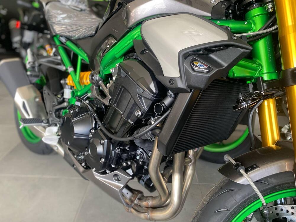 Kawasaki Z 900 SE (2025 - 26) (7)