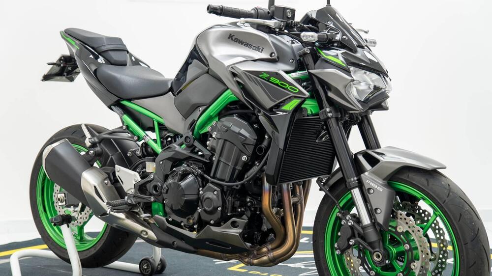 Kawasaki Z 900 (2021 - 24) (2)